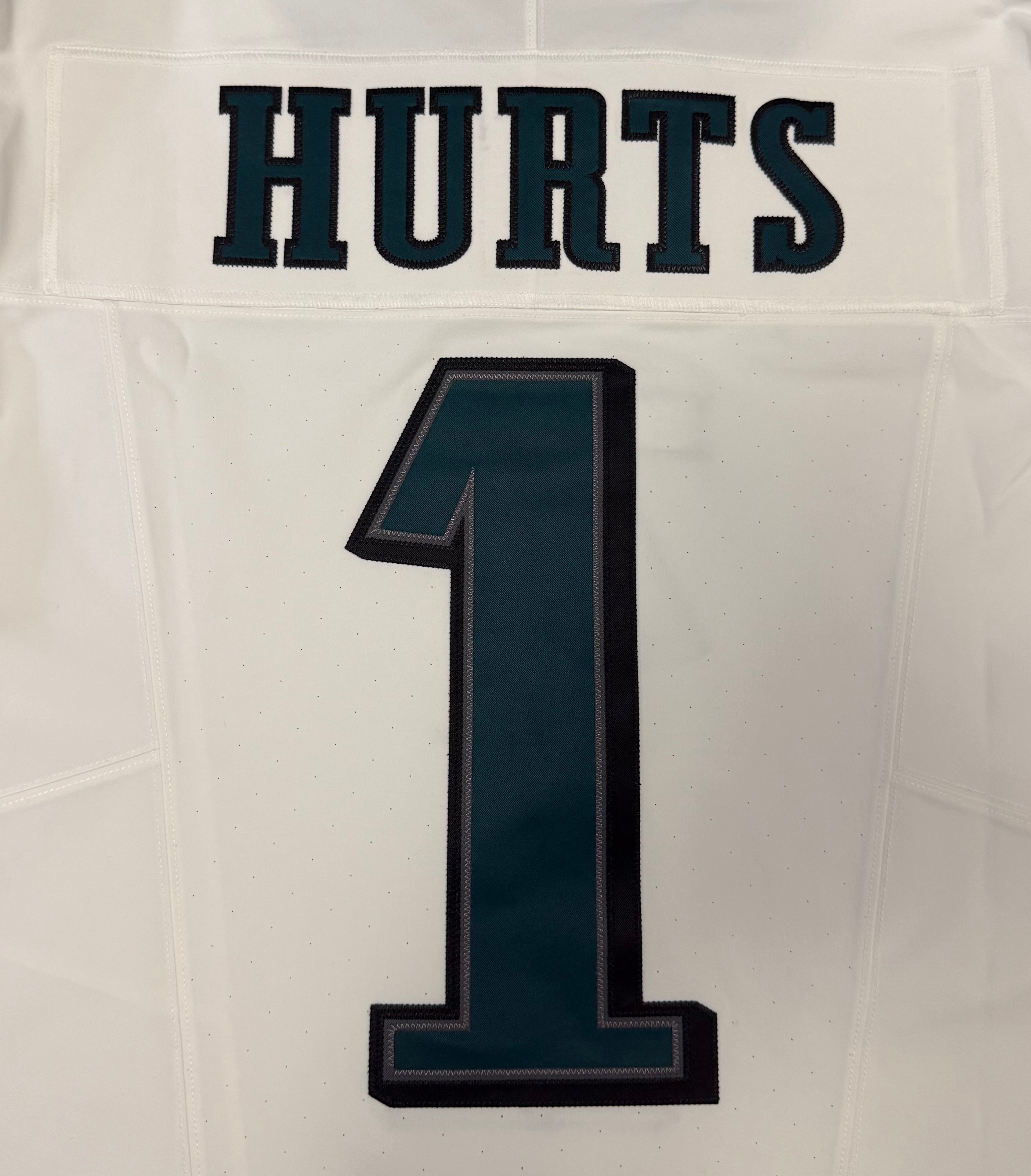 Jalen Hurts Philadelphia Eagles Jersey #1 Nike Vapor FUSE Elite White size 44 (Large) NFL