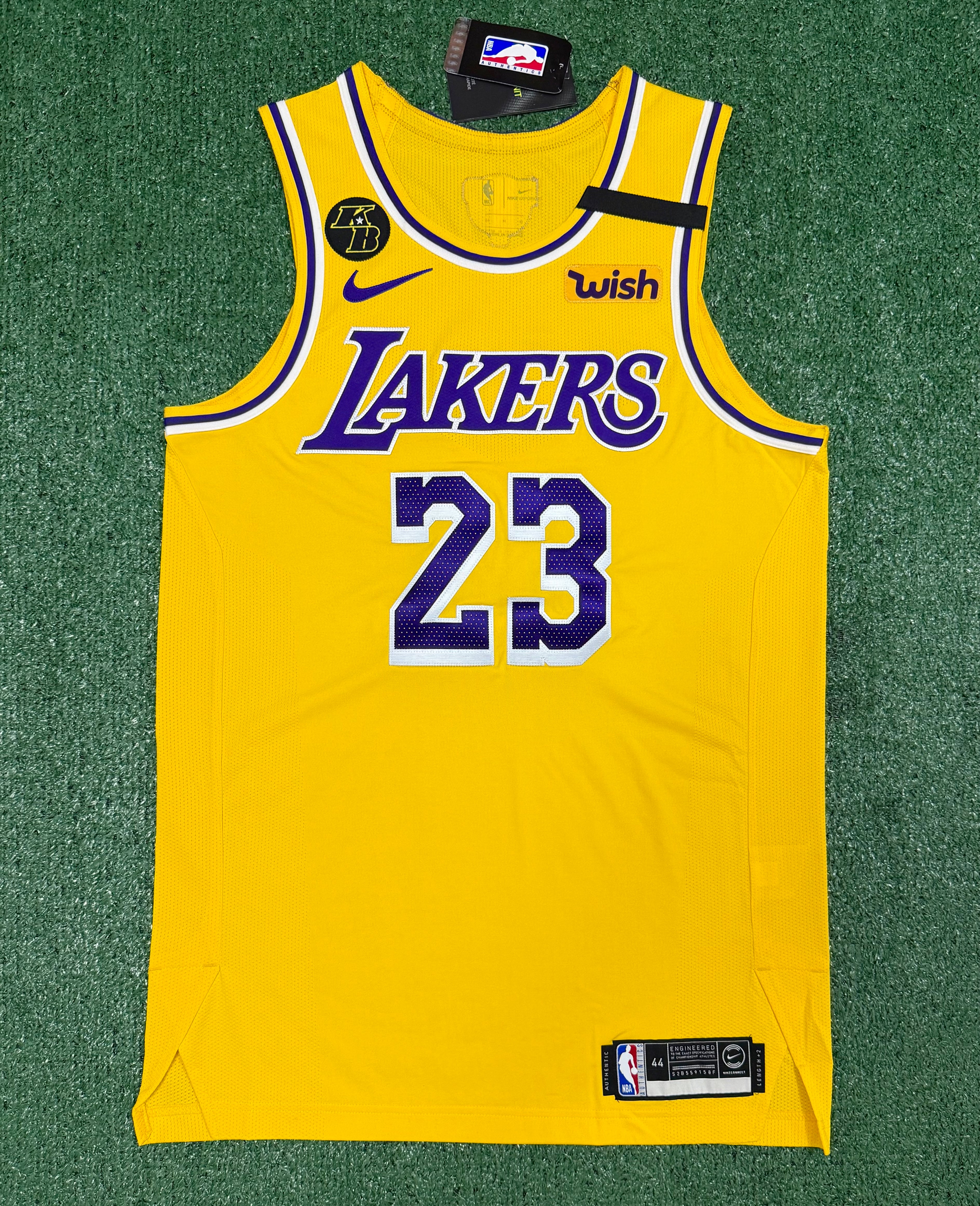 LeBron James Los Angeles Lakers Jersey #23 Nike VaporKnit Authentic Gold Size 44 (M) NBA