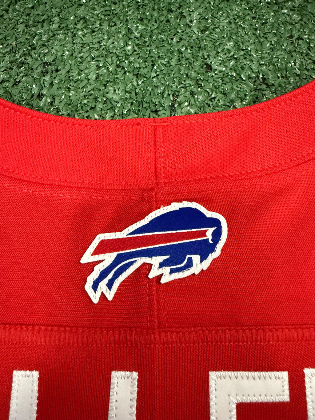 Josh Allen Buffalo Bills Jersey #17 Nike Vapor Fuse Limited Stitched Red Size Large NFL