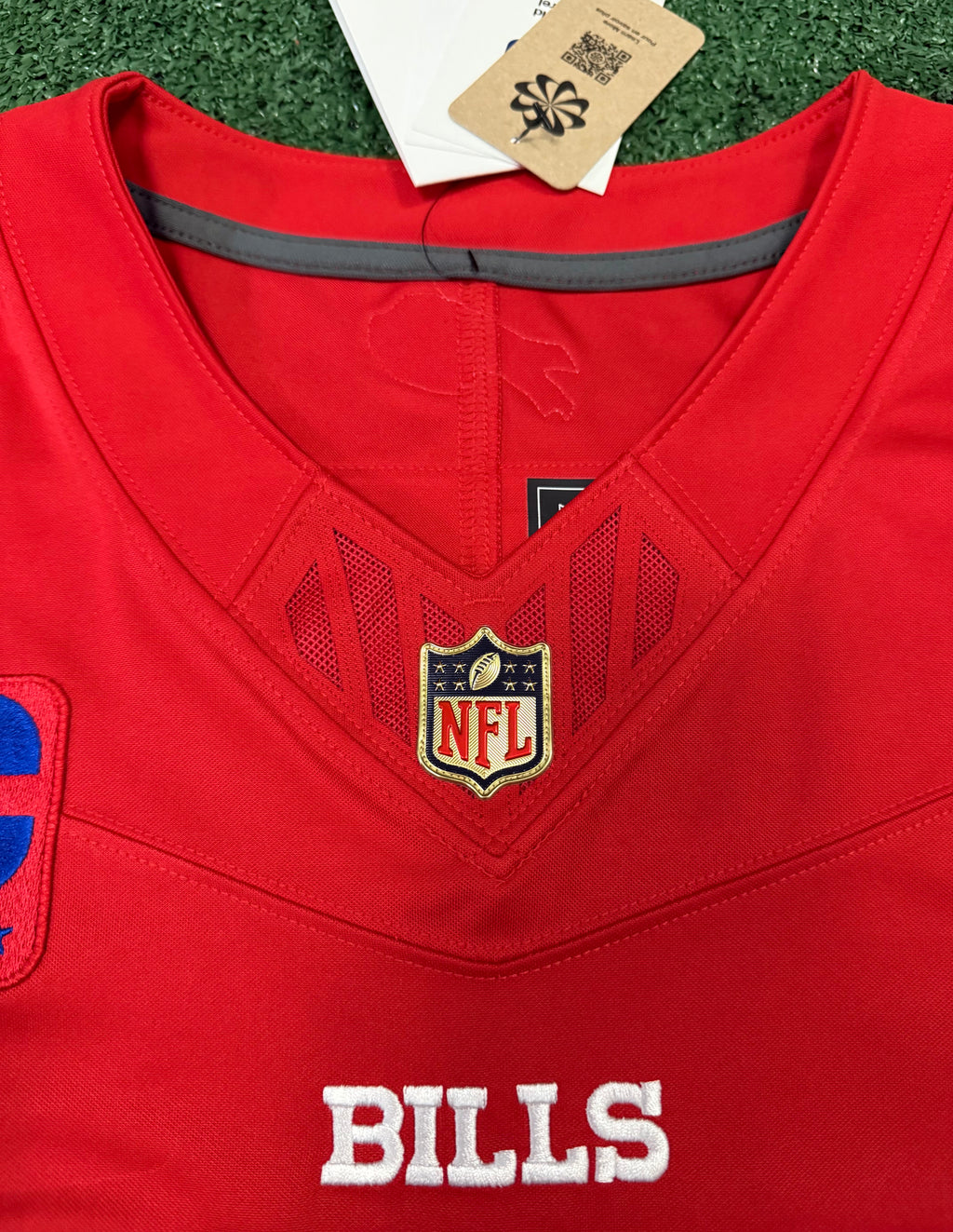 Josh Allen Buffalo Bills Jersey #17 Nike Vapor Fuse Limited Stitched Red Size Large NFL