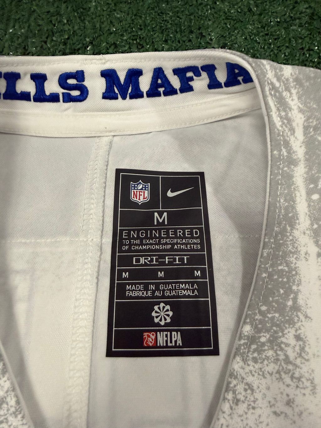 Josh Allen Buffalo Bills Jersey #17 Nike Vapor Fuse Limited Rivalry White Size M NFL