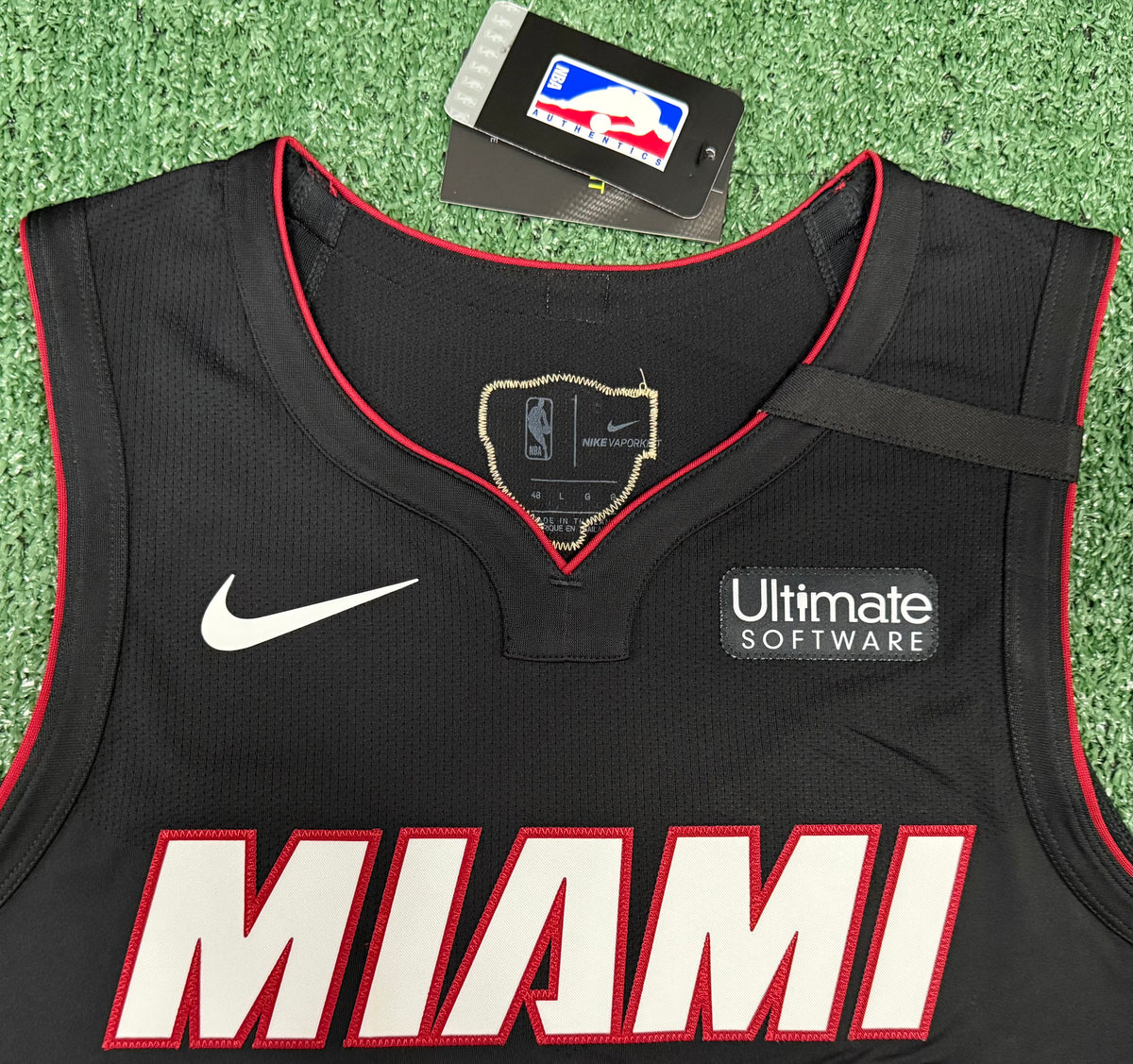 Jimmy Butler Miami Heat Bubble Jersey #22 Nike Vaporknit Authentic Black Size 48 (Large) NBA