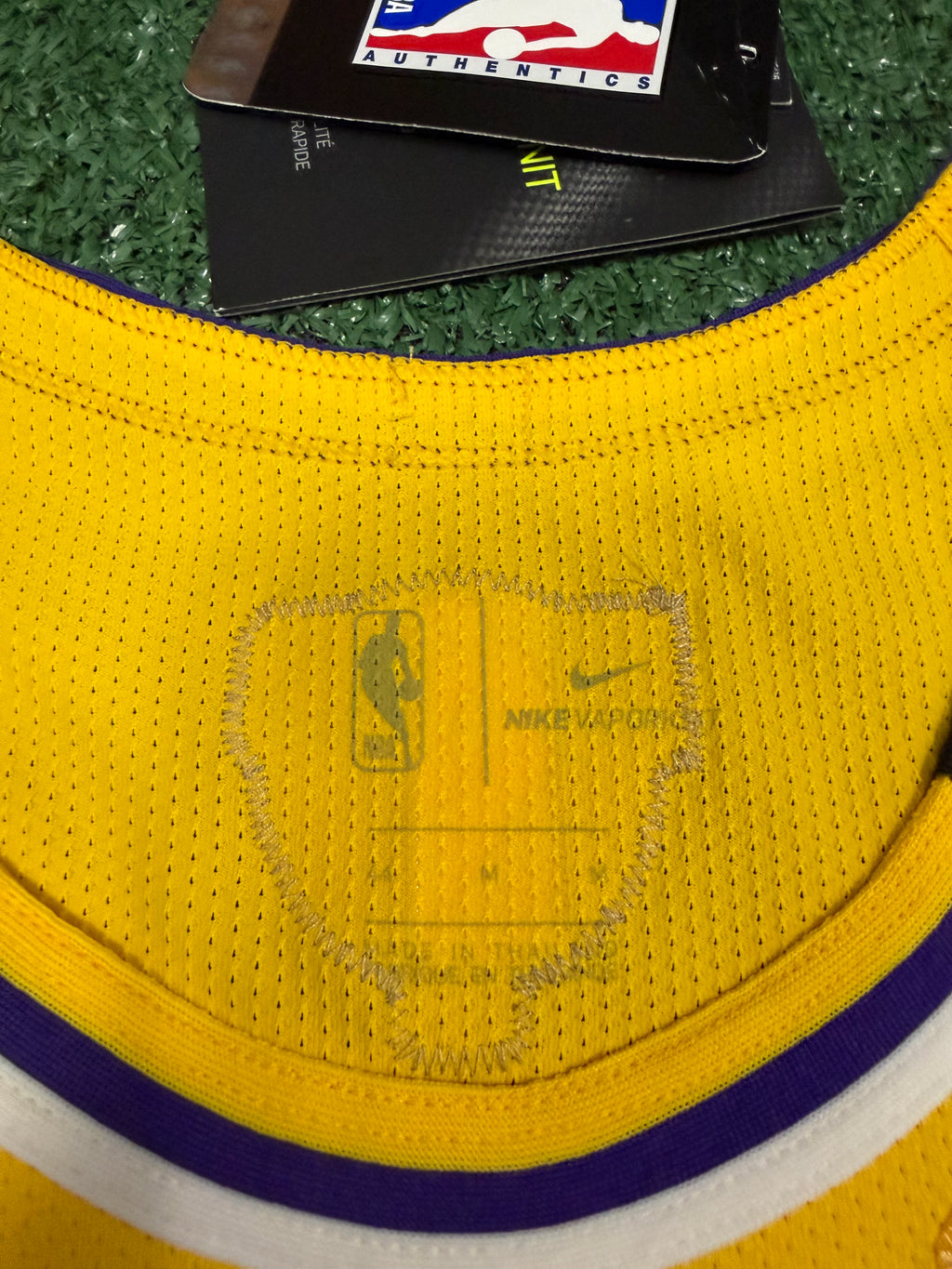 LeBron James Los Angeles Lakers Jersey #23 Nike VaporKnit Authentic Gold Size 44 (M) NBA