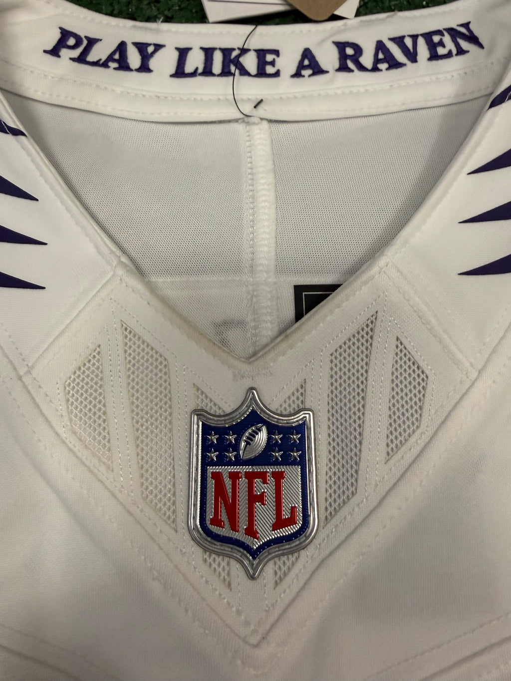 Lamar Jackson Baltimore Ravens Jersey #8 Nike Vapor FUSE Limited White Size (Medium) NFL