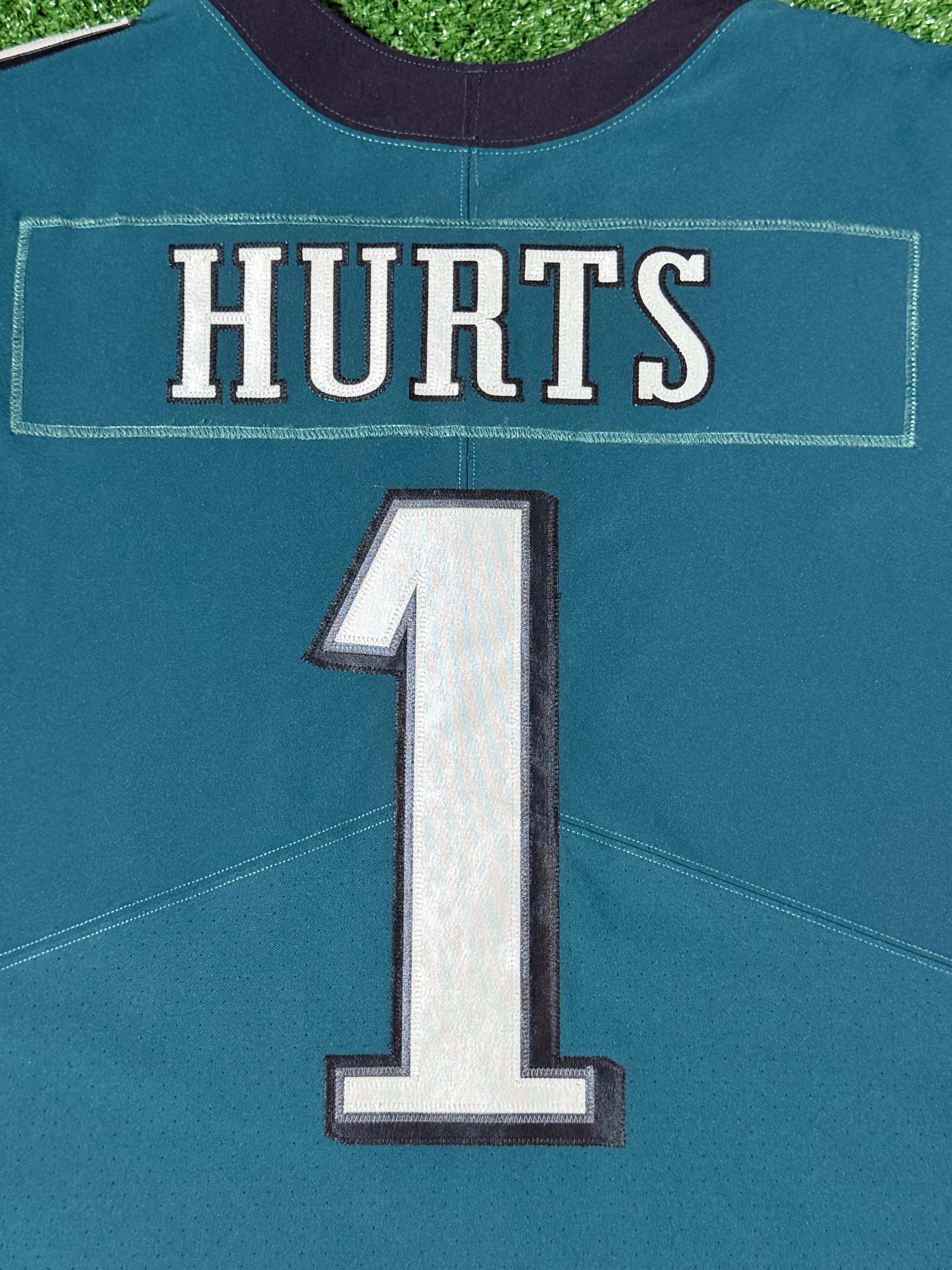 Jalen Hurts Philadelphia Eagles Jersey #1 Nike Vapor Elite Green size 44 (Large) NFL