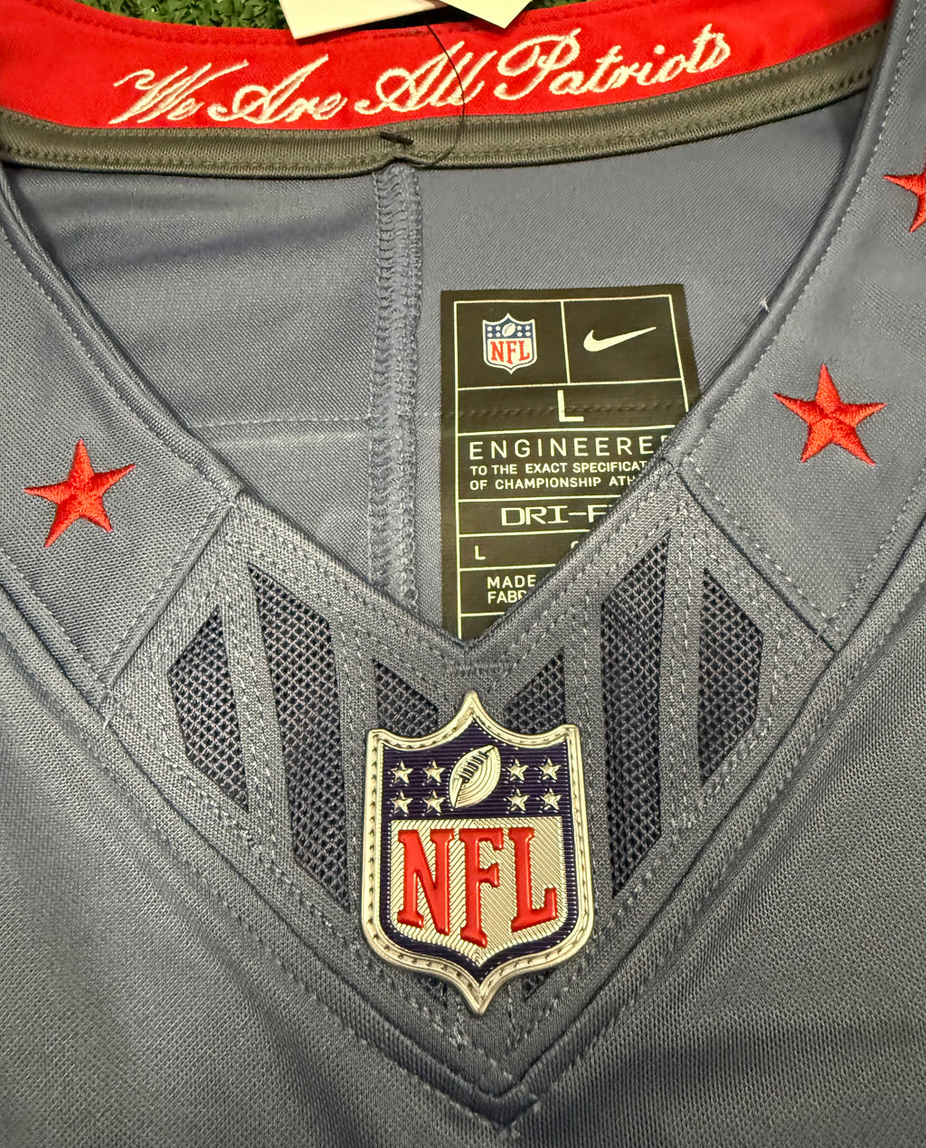 Drake Maye New England Patriots Jersey #10 Nike Vapor Fuse Limited Rivalry Blue Size (Large) NFL