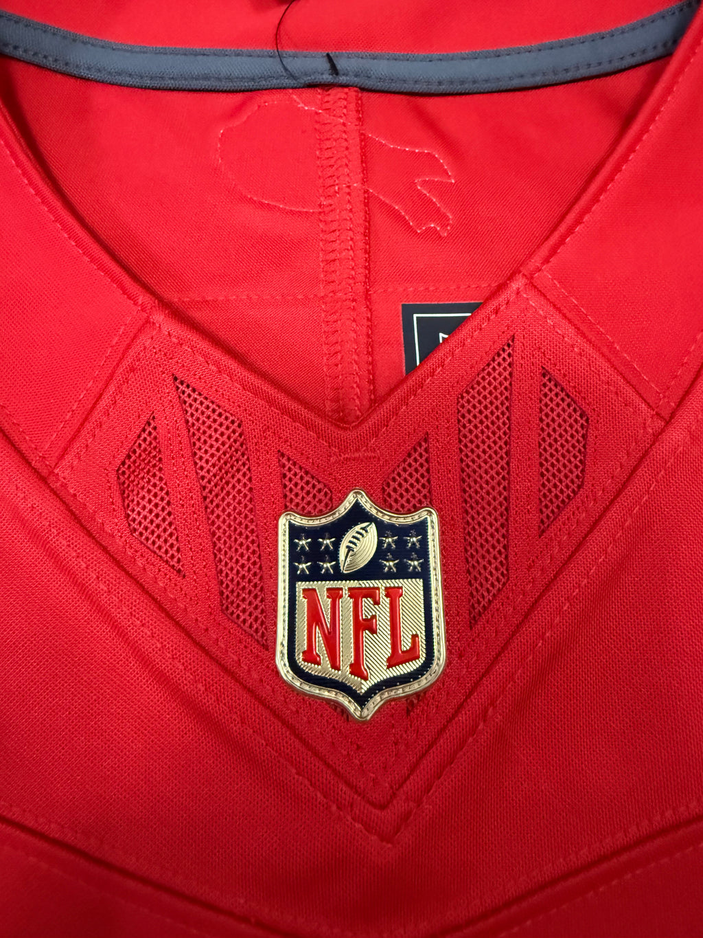 Josh Allen Buffalo Bills Jersey #17 Nike Vapor Fuse Limited Stitched Red Size Large NFL