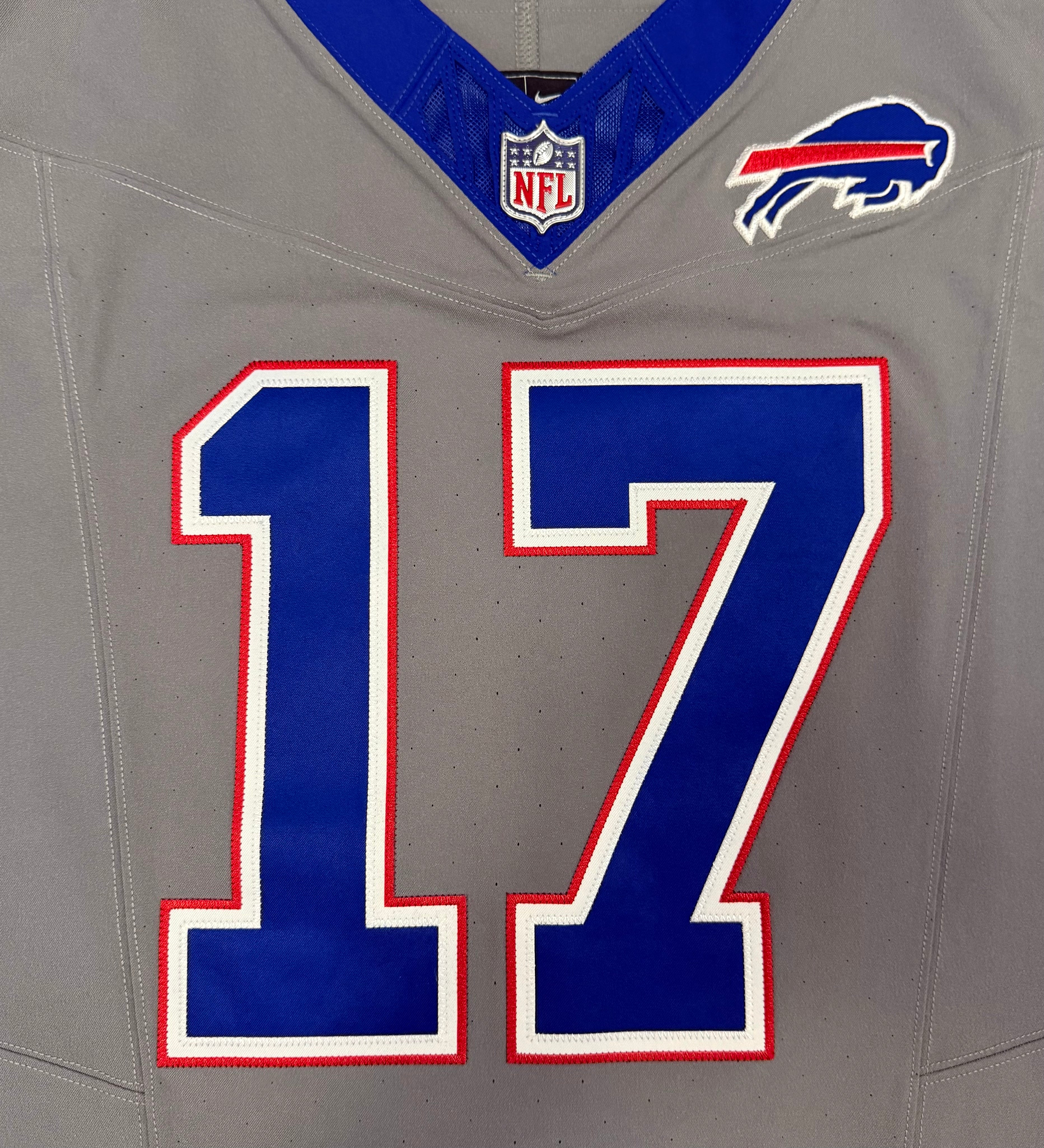 Josh Allen Buffalo Bills Jersey #17 Nike Vapor Fuse Elite Gray Size 44 (L) NFL