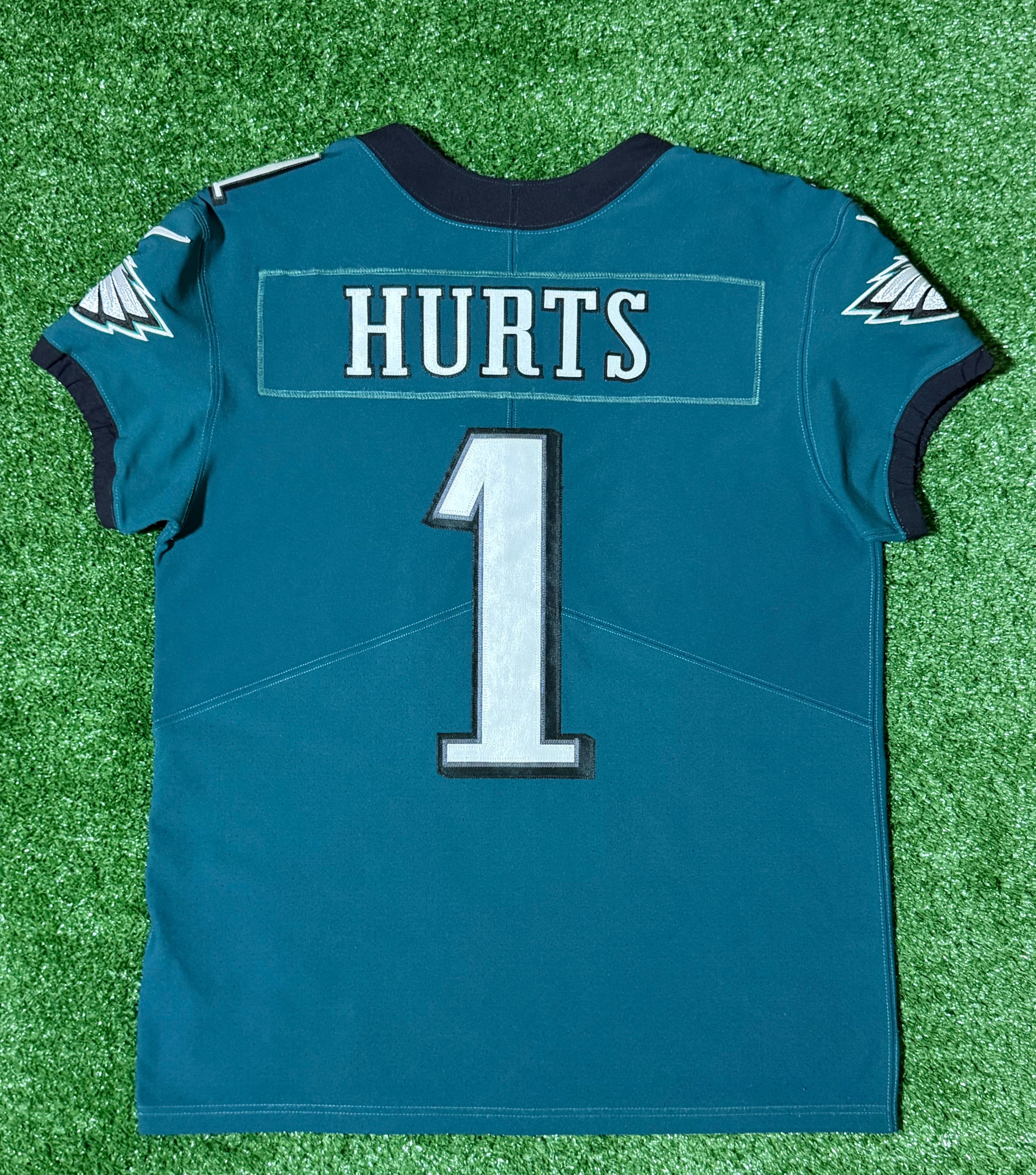 Jalen Hurts Philadelphia Eagles Jersey #1 Nike Vapor Elite Green size 44 (Large) NFL