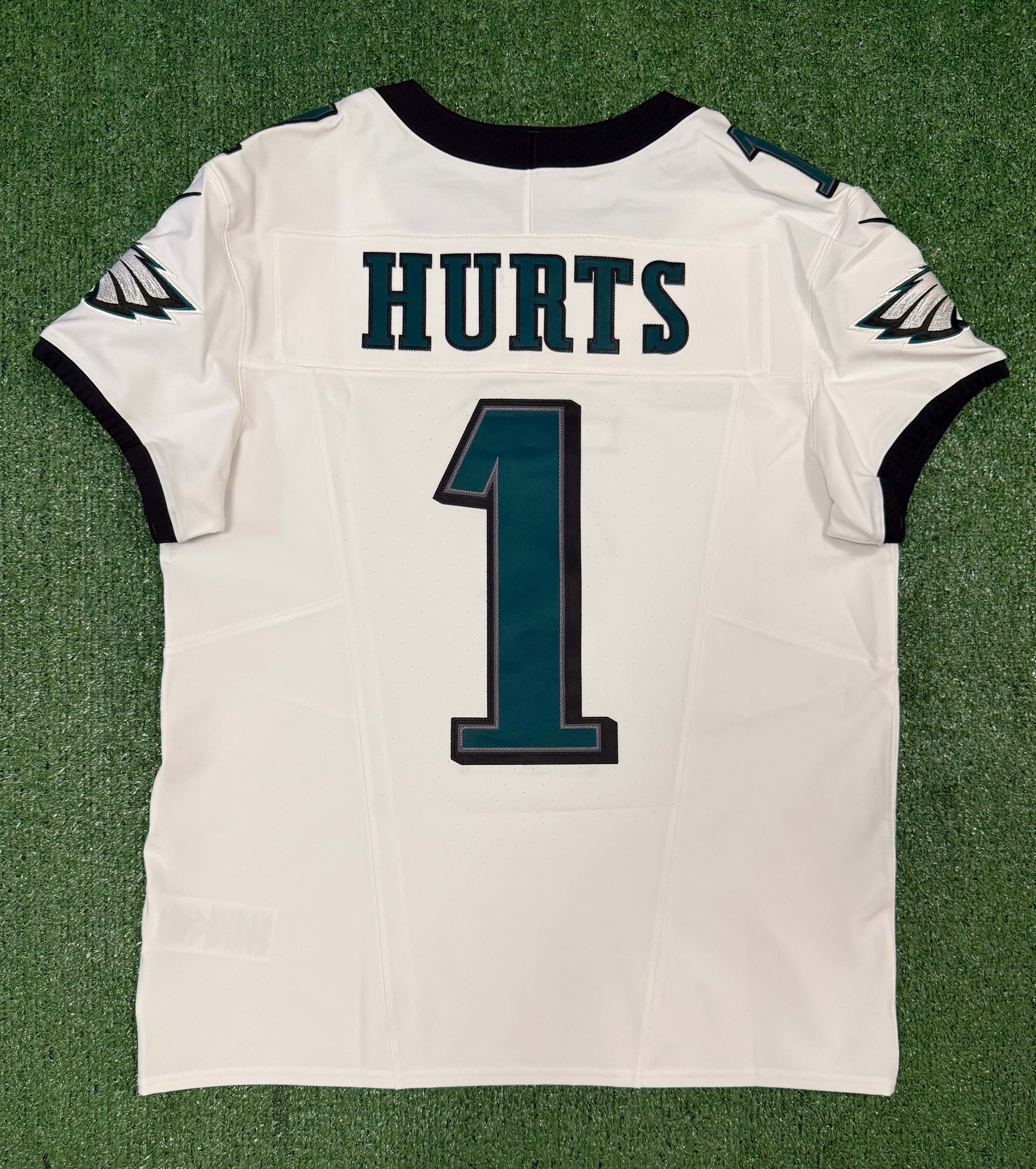 Jalen Hurts Philadelphia Eagles Jersey #1 Nike Vapor FUSE Elite White size 44 (Large) NFL