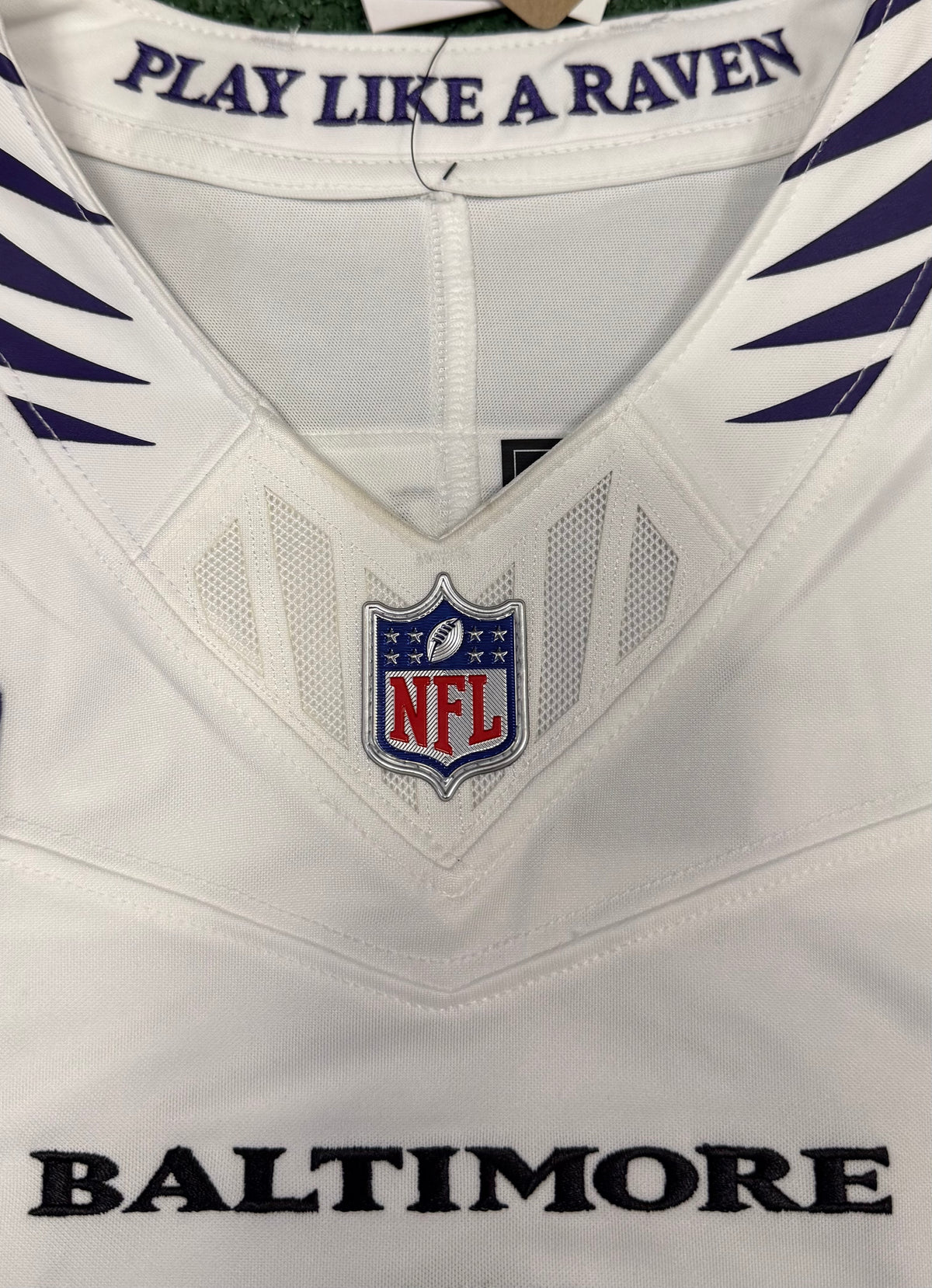 Lamar Jackson Baltimore Ravens Jersey #8 Nike Vapor FUSE Limited White Size (Medium) NFL