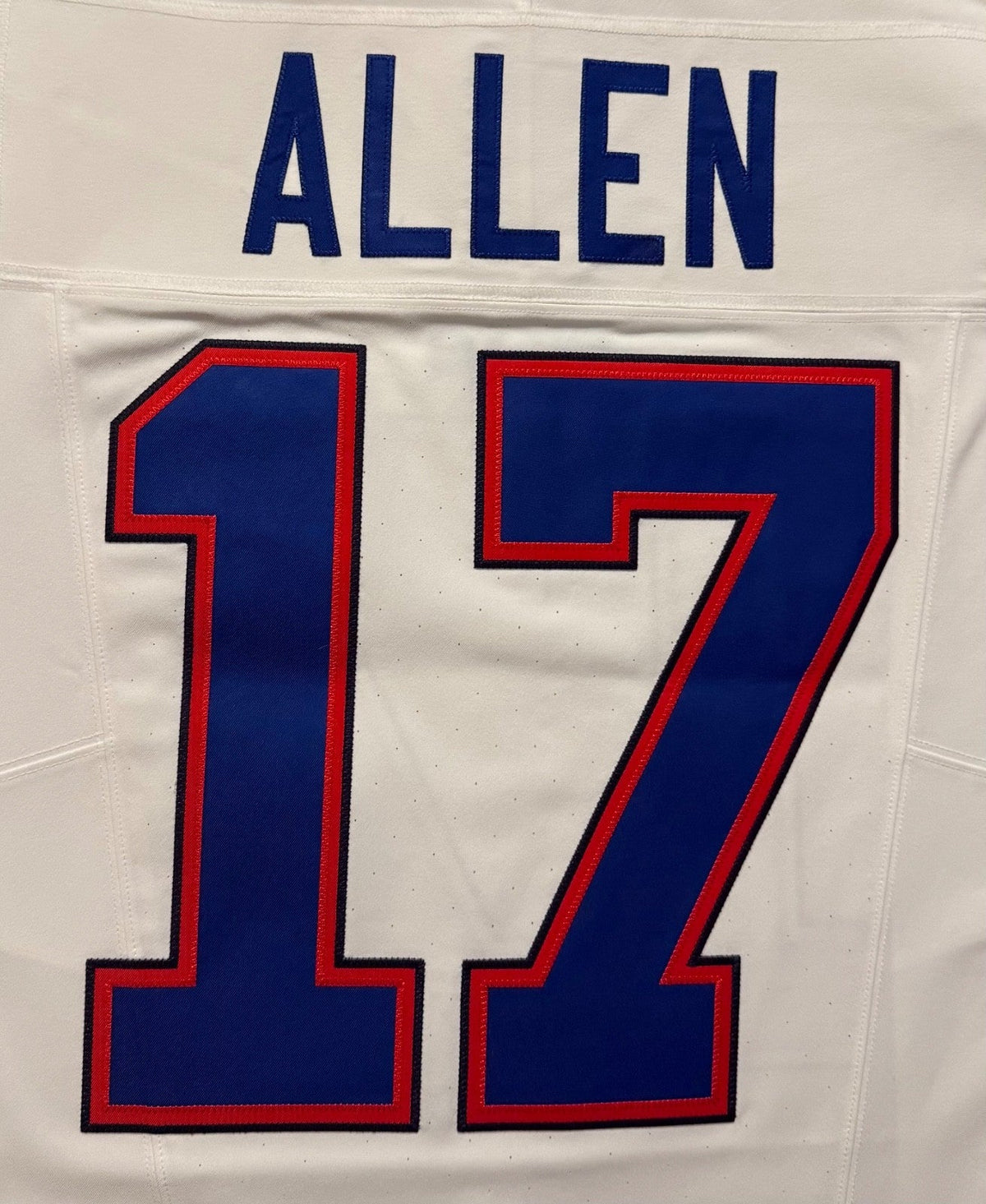 Josh Allen Buffalo Bills Jersey #17 Nike Vapor Fuse Elite White Size 44 (L) NFL