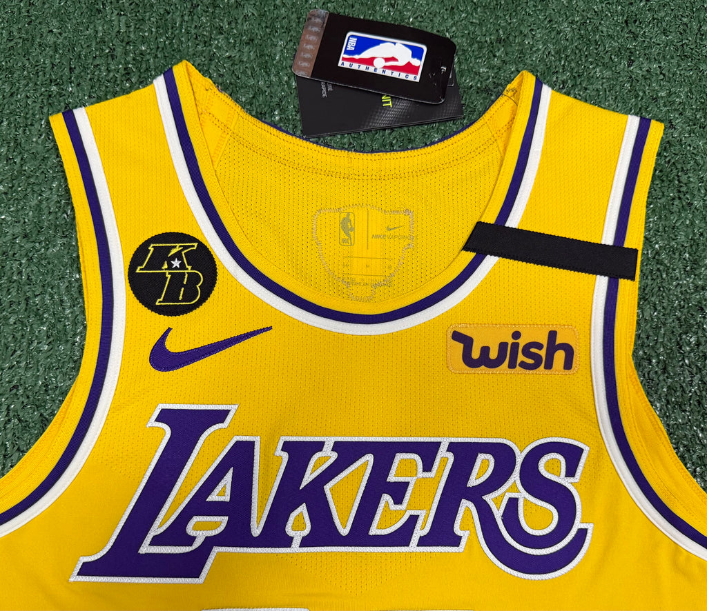 LeBron James Los Angeles Lakers Jersey #23 Nike VaporKnit Authentic Gold Size 44 (M) NBA