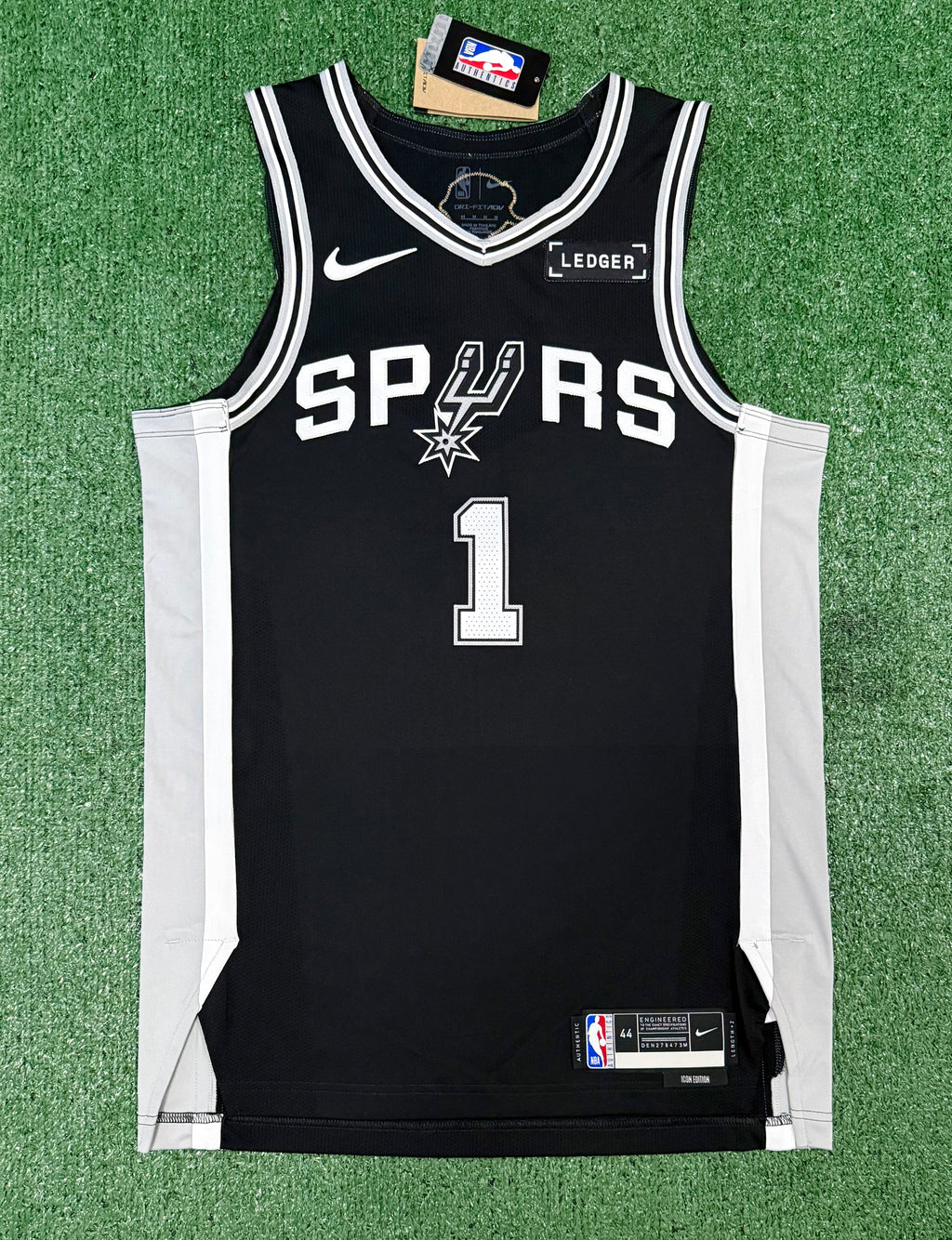 Victor Wembanyama San Antonio Spurs Jersey #1 Nike ADV Authentic Black Size 44 (M) NBA