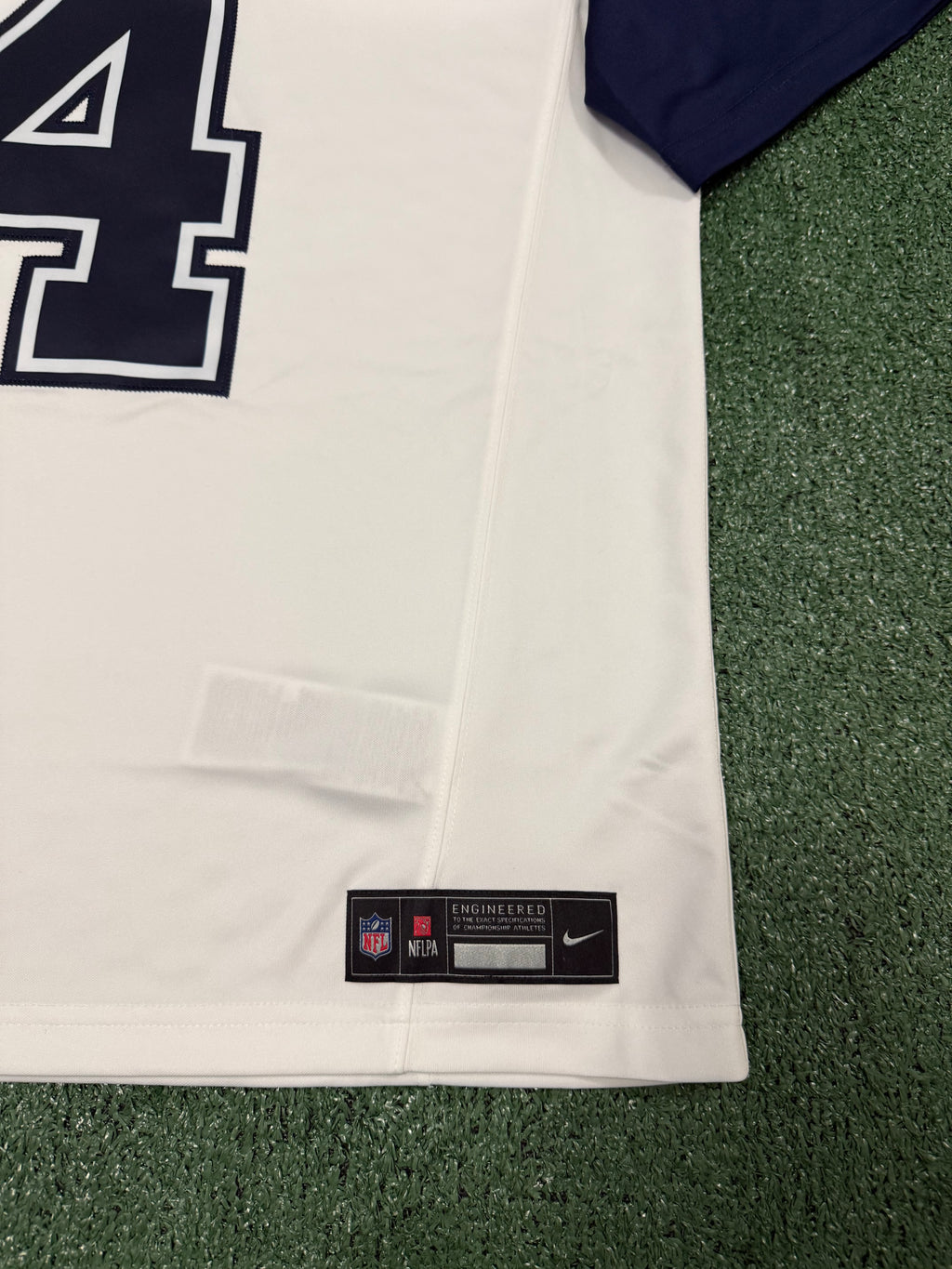 Dak Prescott Dallas Cowboys Jersey #4 Nike Vapor FUSE Limited White Size (Large) NFL