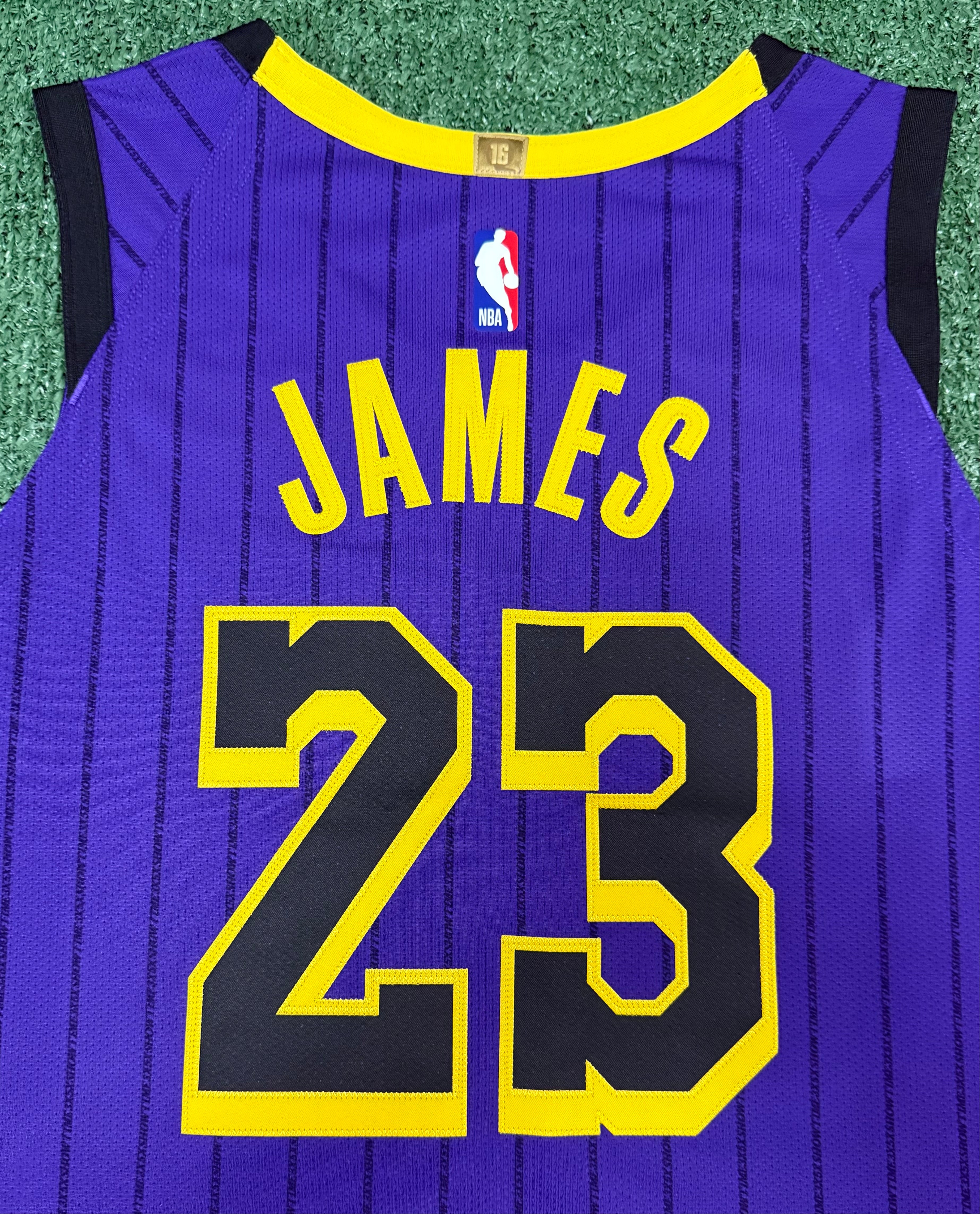 LeBron James Los Angeles Lakers Jersey #23 Nike VaporKnit Authentic Purple Size 52 (XL) NBA