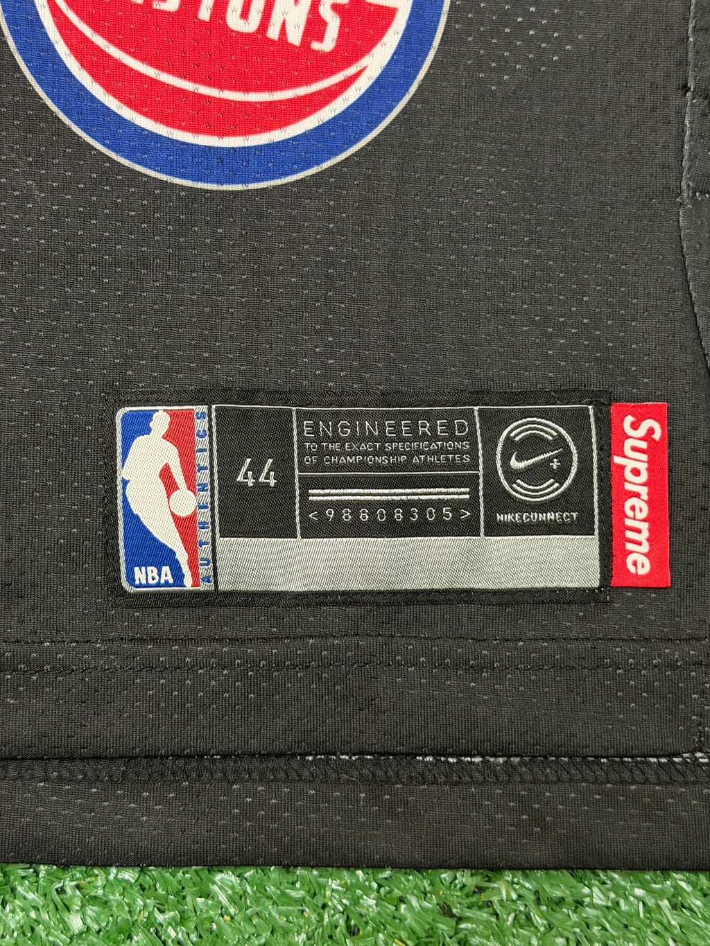 Authentic Supreme x NBA x Nike Aeroswift #94 Black Jersey Size 44/Medium