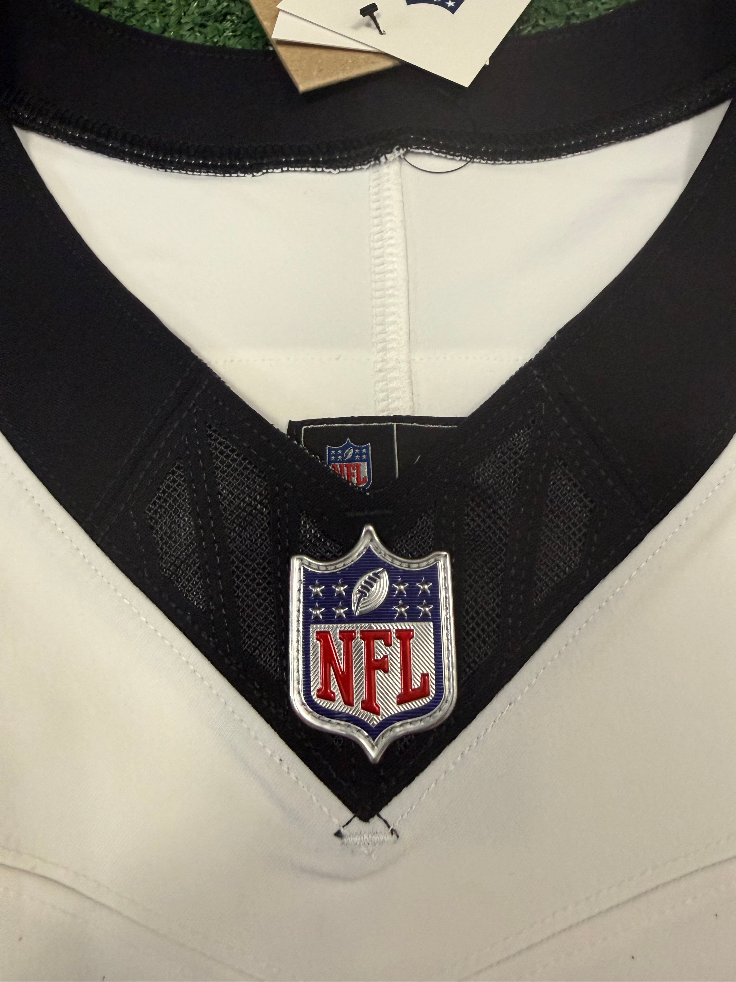 Jalen Hurts Philadelphia Eagles Jersey #1 Nike Vapor FUSE Elite White size 44 (Large) NFL