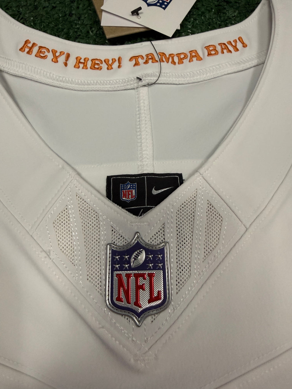 Baker Mayfield Tampa Bay Buccaneers Jersey #6 Nike Vapor FUSE Elite White Creamsicle size 44 (Large) NFL