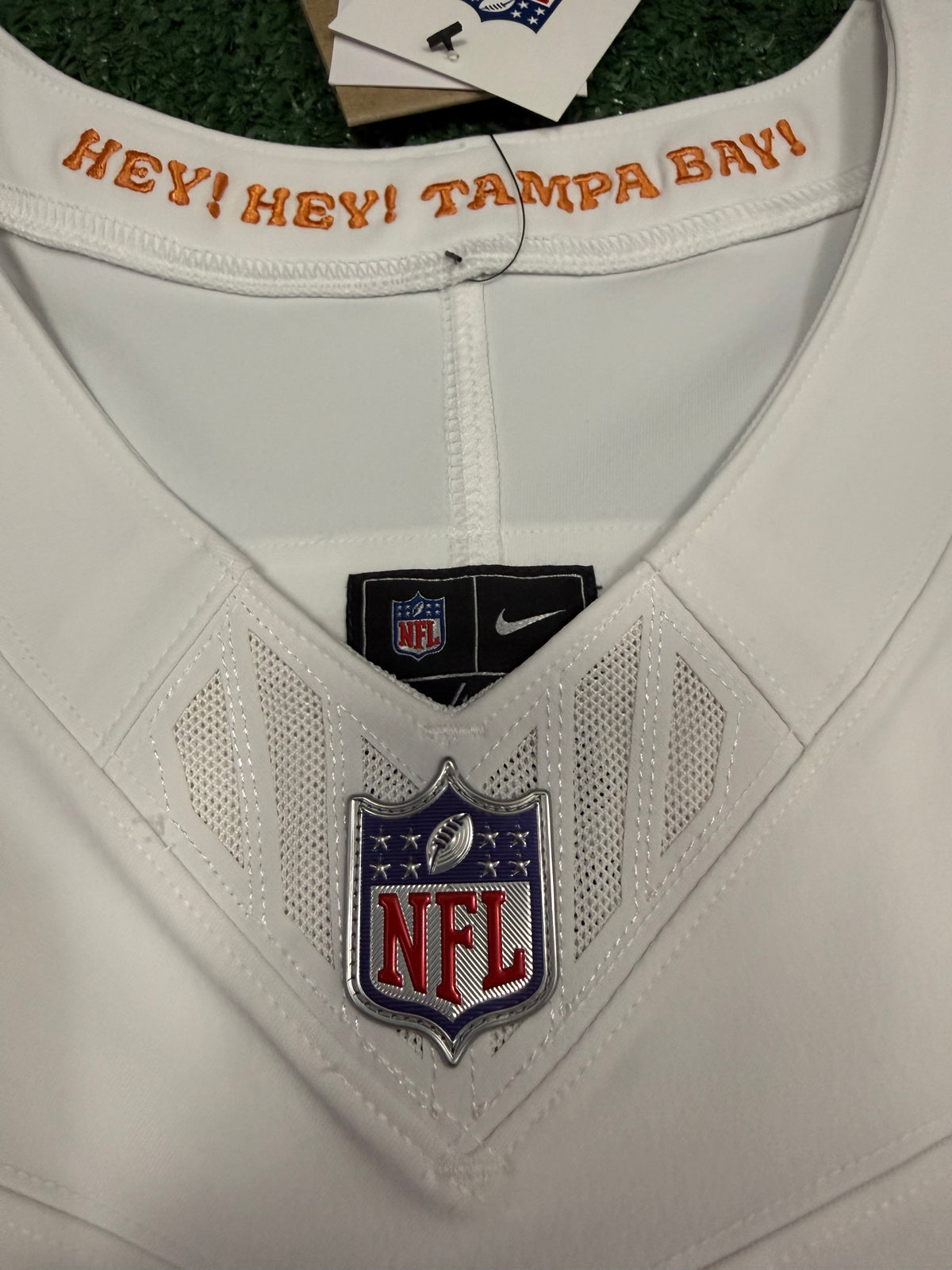 Baker Mayfield Tampa Bay Buccaneers Jersey #6 Nike Vapor FUSE Elite White Creamsicle size 44 (Large) NFL