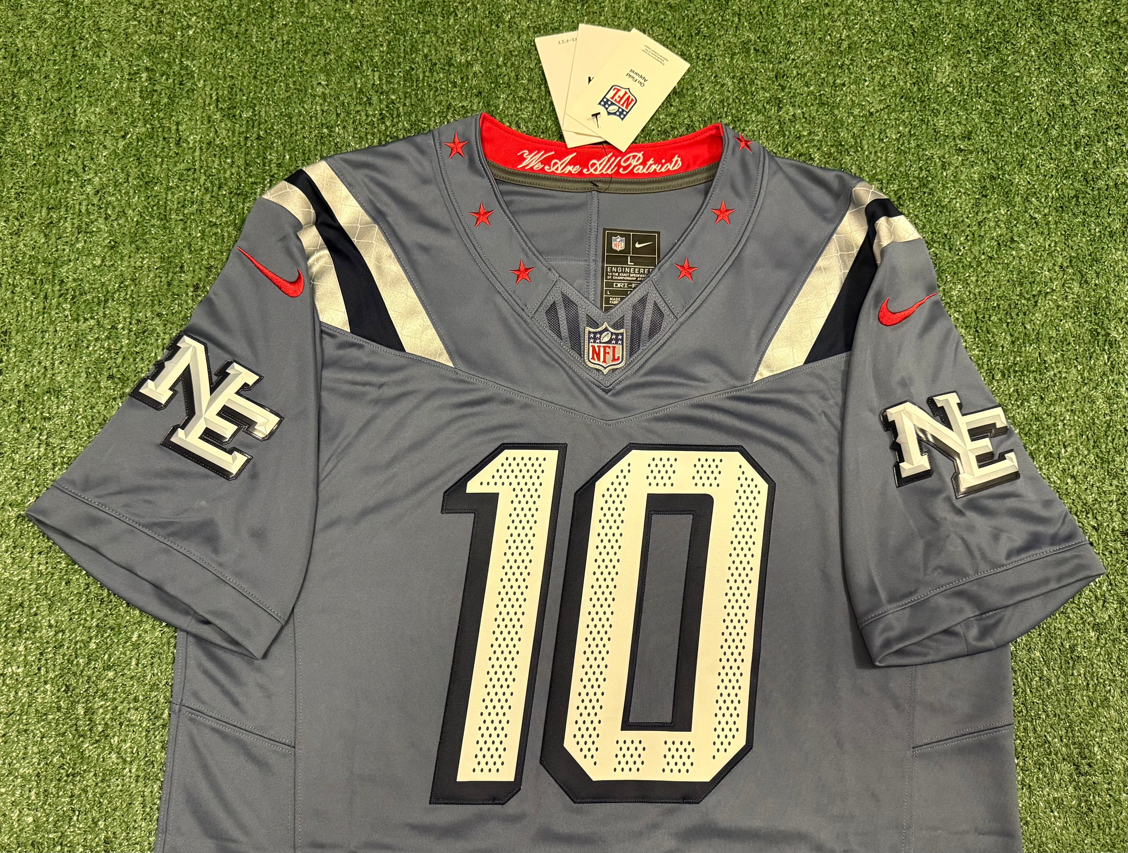 Drake Maye New England Patriots Jersey #10 Nike Vapor Fuse Limited Rivalry Blue Size (Large) NFL