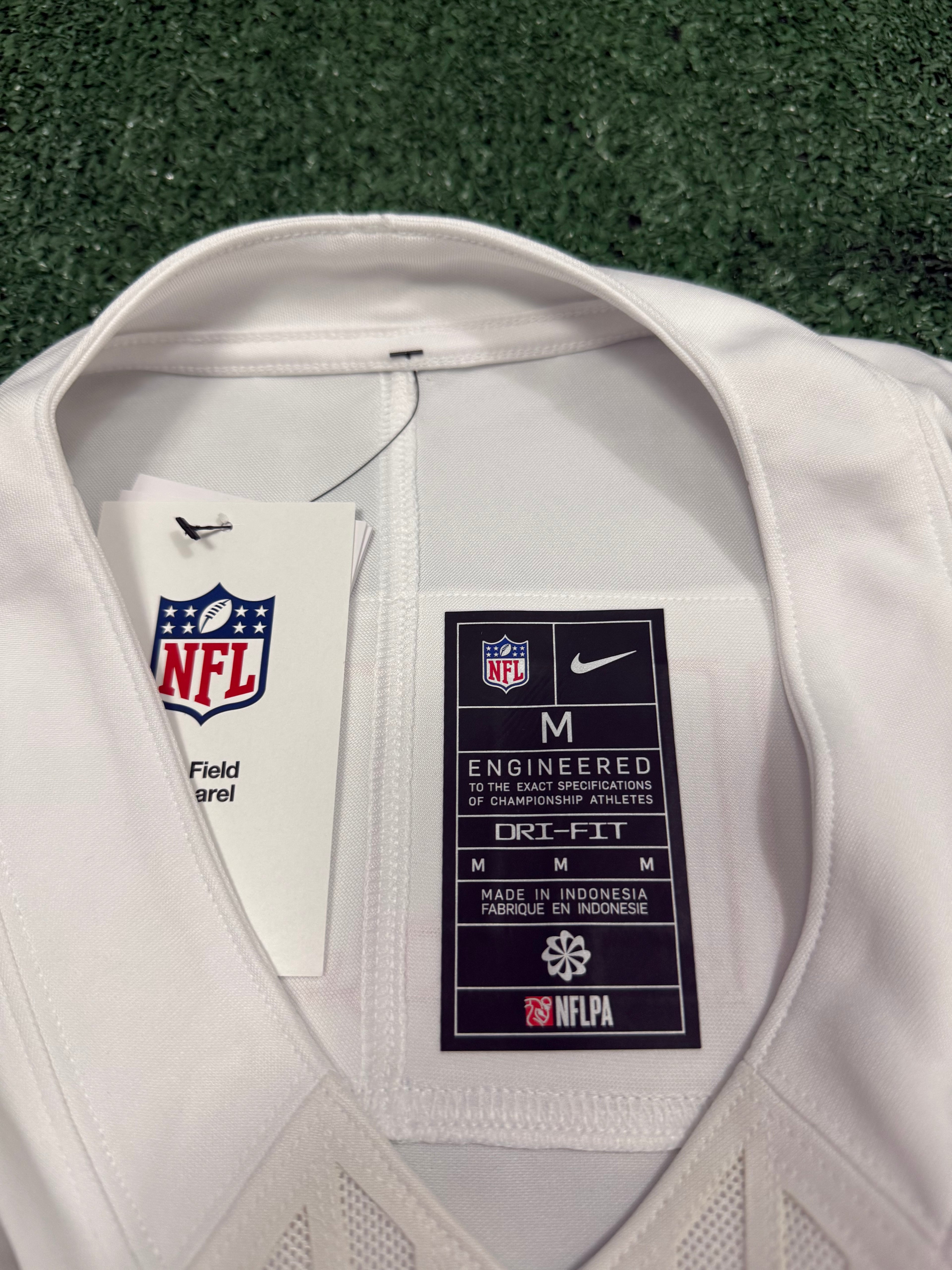 Caleb Williams Chicago Bears Jersey #18 Nike Vapor FUSE Stitched Limited White Size (Medium) NFL