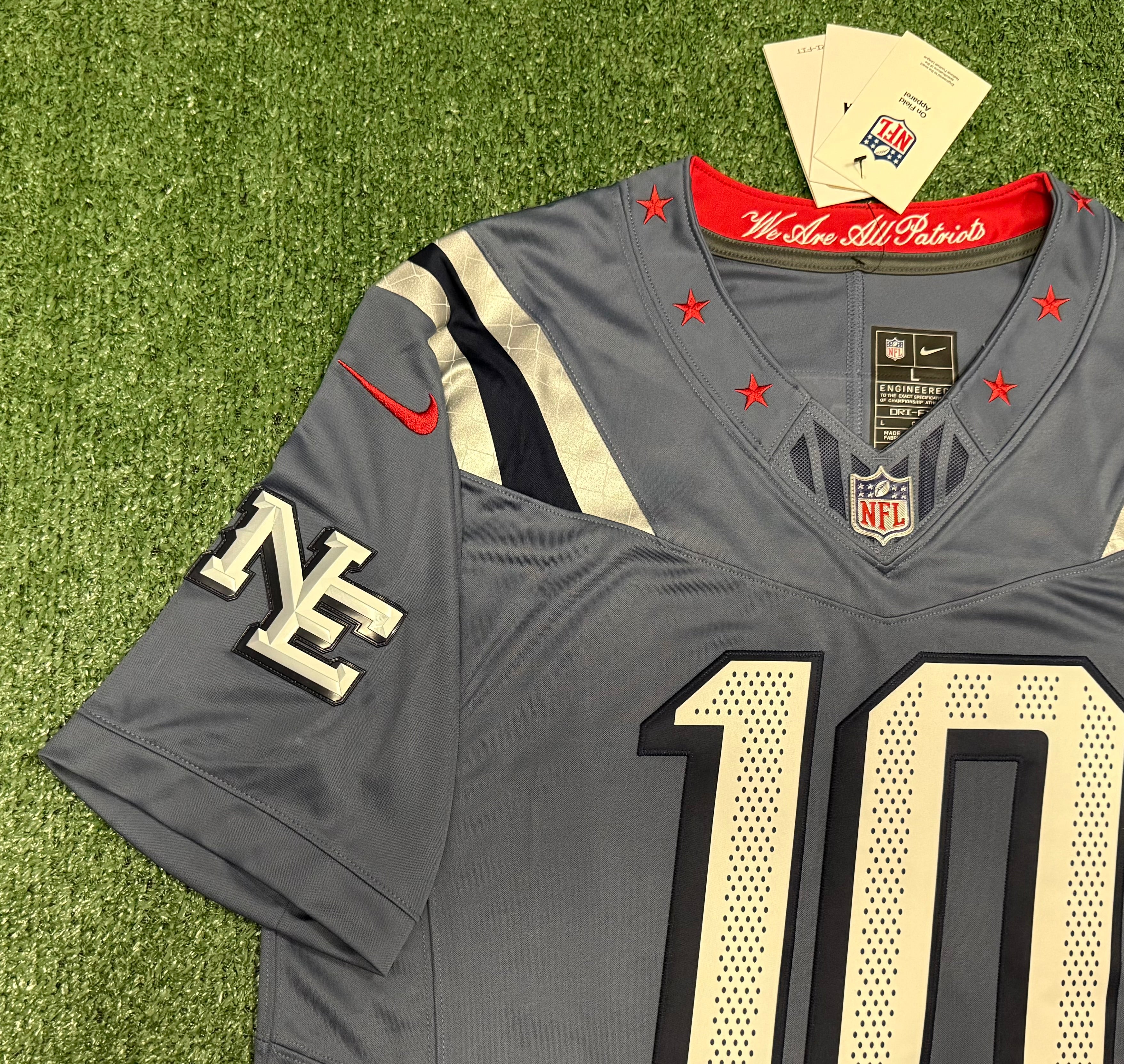 Drake Maye New England Patriots Jersey #10 Nike Vapor Fuse Limited Rivalry Blue Size (Large) NFL