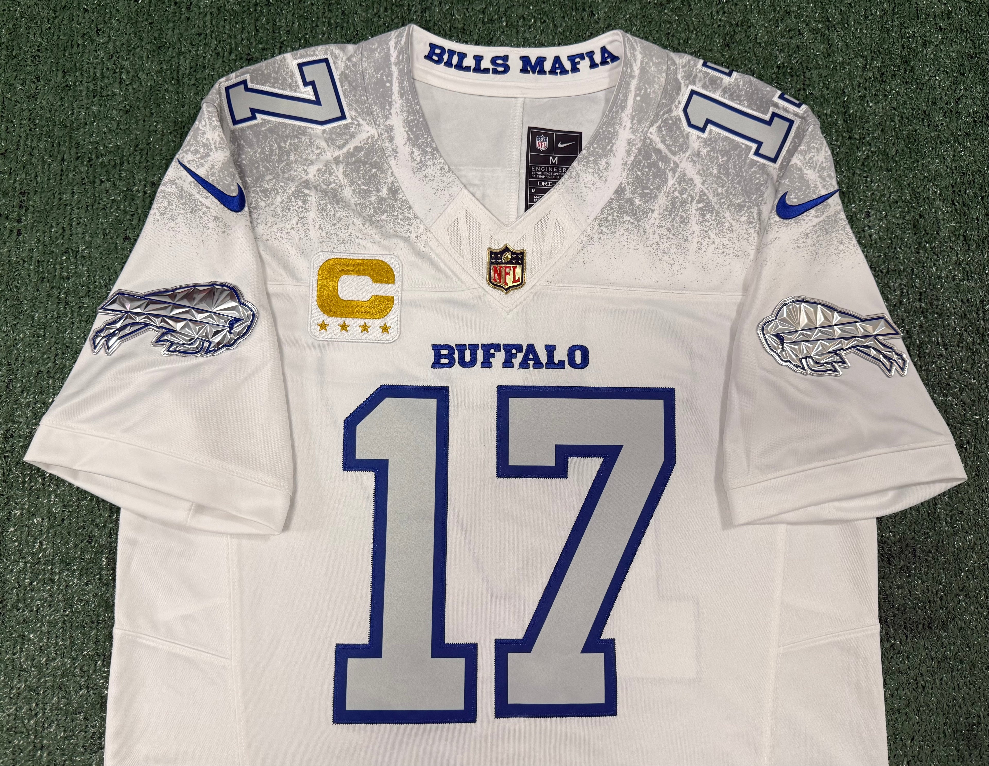 Josh Allen Buffalo Bills Jersey #17 Nike Vapor Fuse Limited Rivalry White Size M NFL