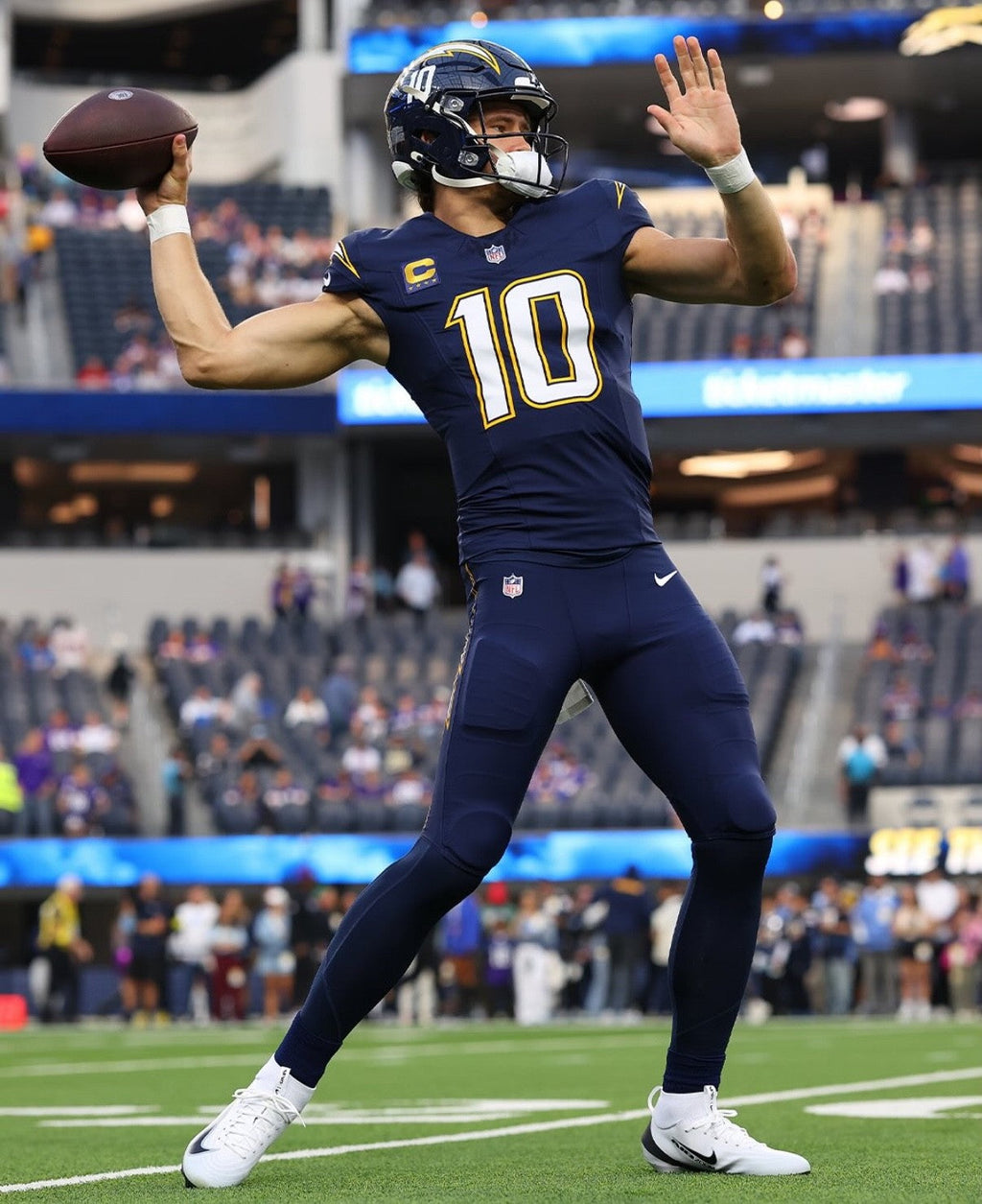 Justin Herbert Los Angeles Chargers Jersey #10 Nike Vapor Fuse Elite Navy Size 44 (L) NFL
