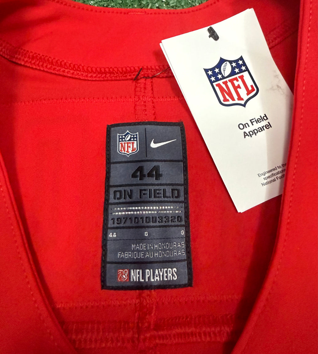 Tom Brady New England Patriots Jersey #12 Nike Vapor Elite Red Size 44 (L) NFL
