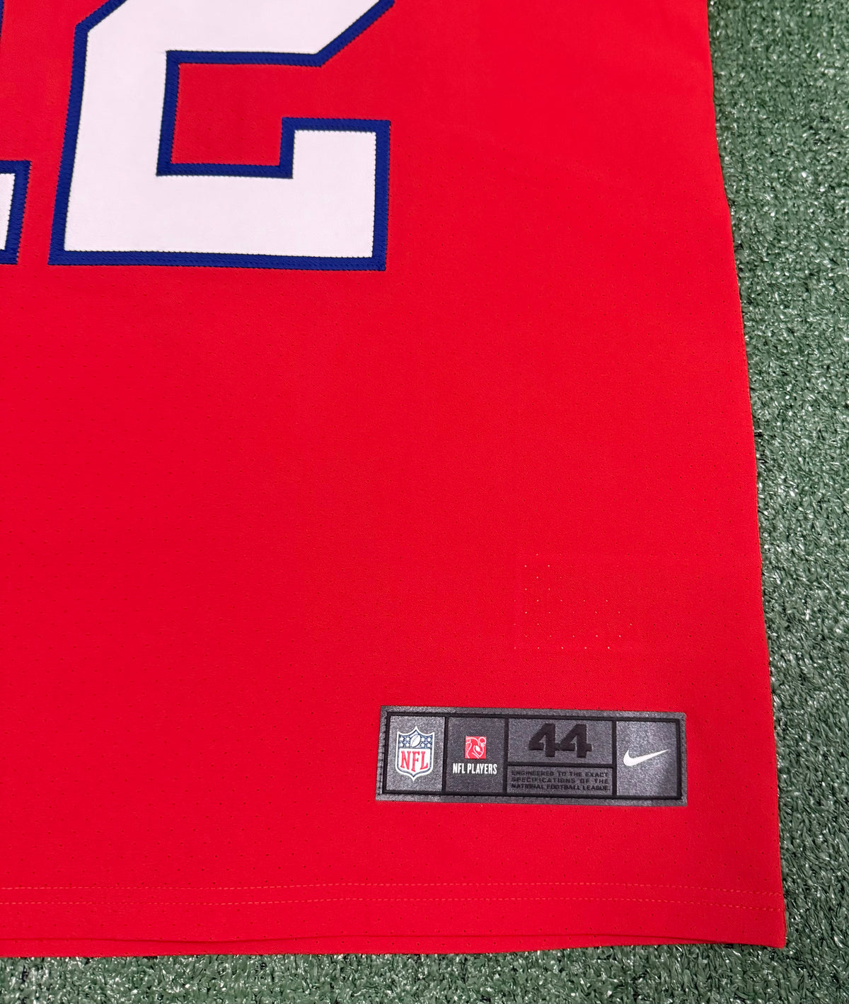Tom Brady New England Patriots Jersey #12 Nike Vapor Elite Red Size 44 (L) NFL