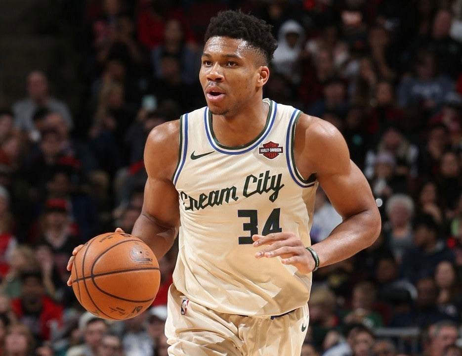 Giannis Antetokounmpo Milwaukee Bucks Jersey #34 Nike Vaporknit Authentic Cream Size 44 (Medium) NBA
